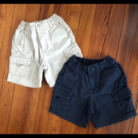 GAP Short Sleeve Shirt and Shorts Sets (lot of 2) - Picture 6 of 9